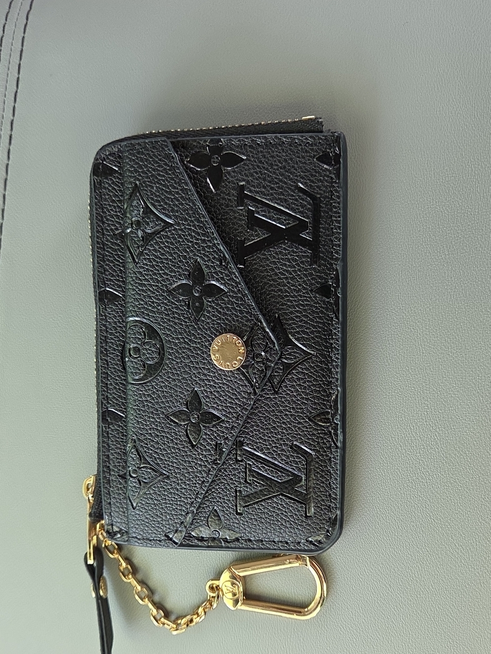 Black Card & Key Holder with Gold Chain - Picture 2 of 4